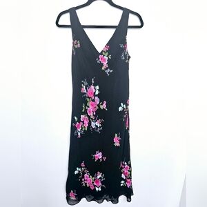 Jones New York sz 12 100% Rayon Y2K 90s Maxi Floral flared V neck Dress